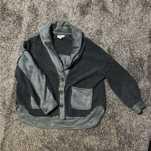 Listicle Sherpa Jacket Shacket Button Down size Medium